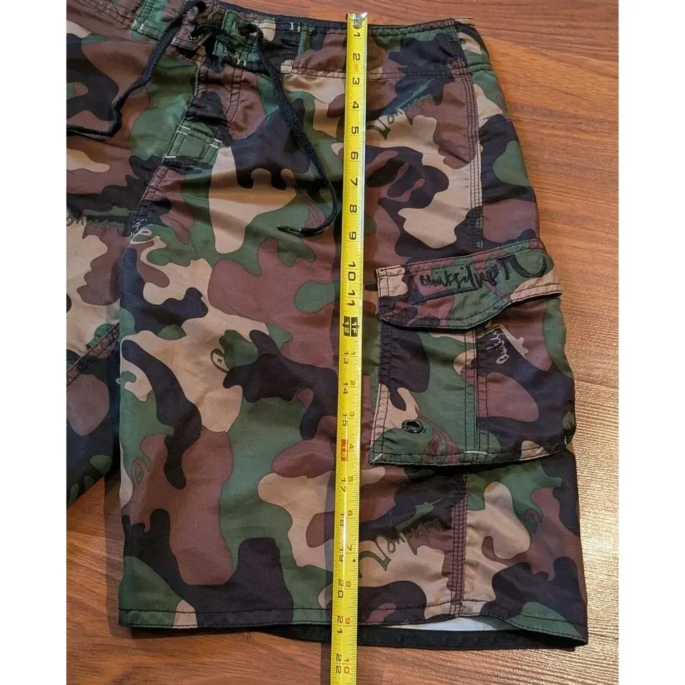 Vintage Y2K Quiksilver Camo Board Shorts Mens 33 Cargo Swim Trunks Surf 2000s